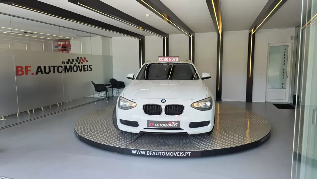 BMW 114 2013 - 9500 EUR, 212463 km - AUTO.MOTO.pt - 212463km - foto 9 de 45