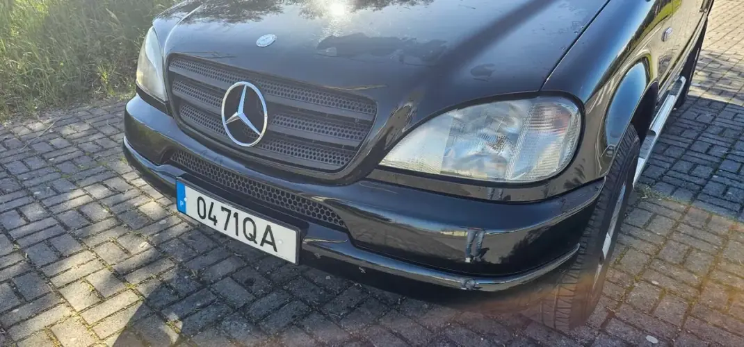 Mercedes-Benz ML 270 2000 - 6990 EUR, 266000 km - AUTO.MOTO.pt - 266000km - foto 5 de 22
