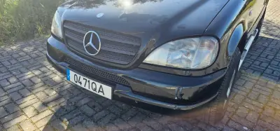 Mercedes-Benz ML 270 2000 - 6990 EUR, 266000 km - AUTO.MOTO.pt - 266000km - foto 5 de 22