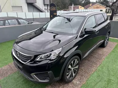 Peugeot 5008 2018 - 14900 EUR, 140000 km - AUTO.MOTO.pt - 140000km - foto 6 de 52