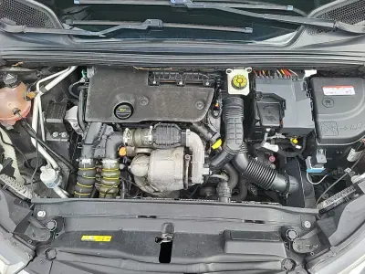 DS DS4 Crossback 2018 - 14700 EUR, 85794 km - AUTO.MOTO.pt - 85794km - foto 21 de 25