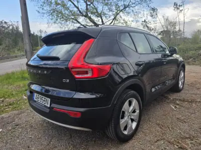 Volvo XC 40 2020 - 24500 EUR, 152300 km - AUTO.MOTO.pt - 152300km - foto 21 de 42