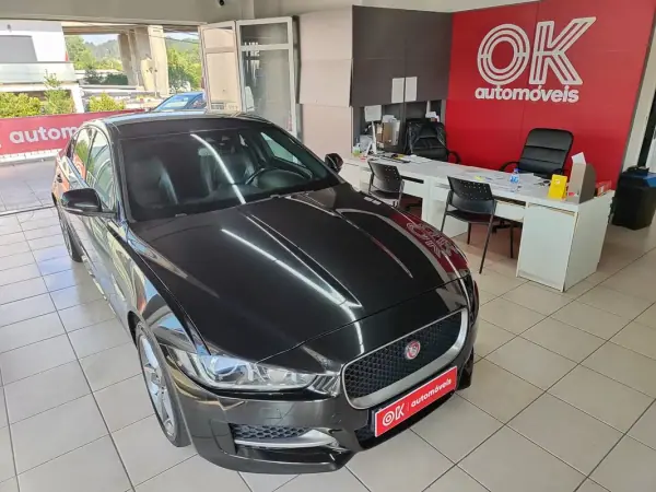 Jaguar XE 2017 - 14250 EUR, 243000 km - AUTO.MOTO.pt - 243000km - foto 2 de 34