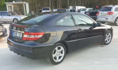 Mercedes-Benz CLC 200 2010 - 10990 EUR, 259000 km - AUTO.MOTO.pt - 259000km - foto 5 de 46