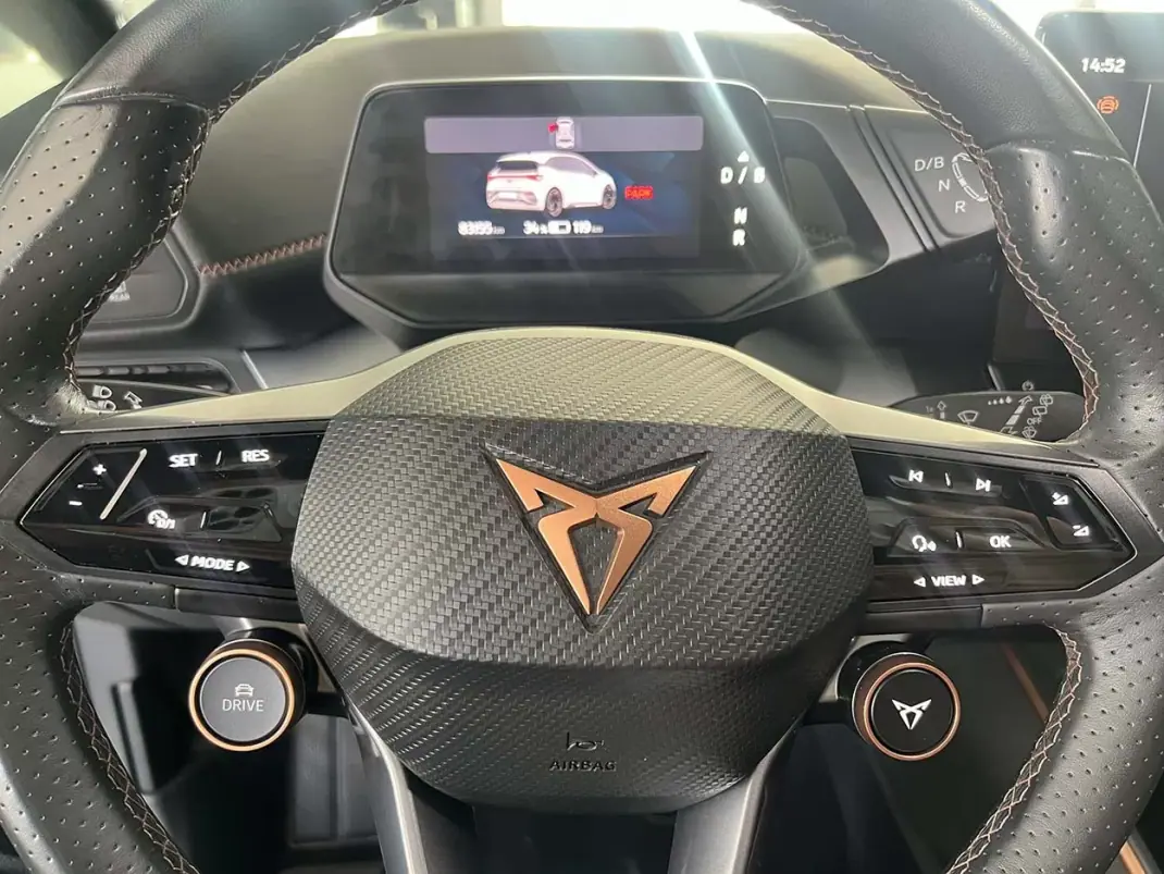Cupra Born 2023 - 27800 EUR, 83155 km - 83155km - foto 22 de 31
