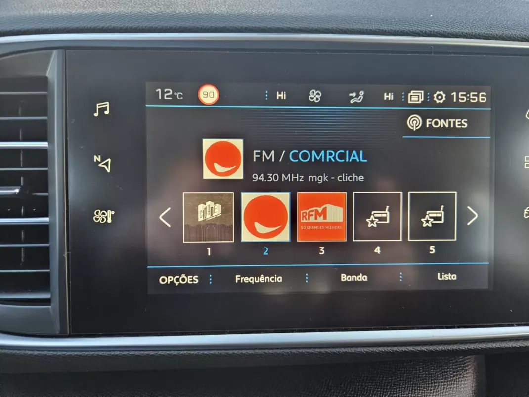 Peugeot 308 SW 2019 - 13800 EUR, 77780 km - AUTO.MOTO.pt - 77780km - foto 29 de 44