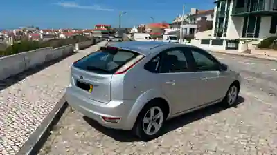 Ford Focus 2009 - 5000 EUR, 170025 km - AUTO.MOTO.pt - 170025km - foto 5 de 11