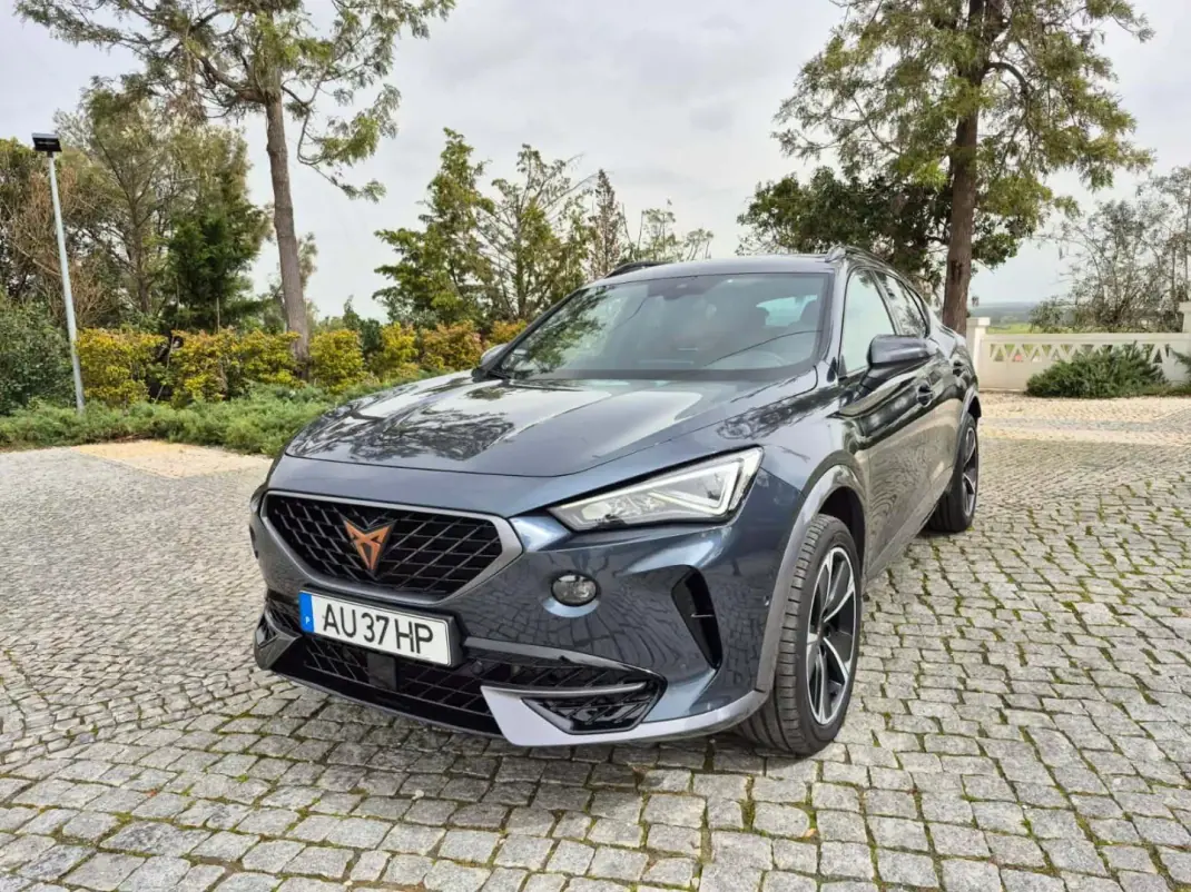 Cupra Formentor 2022 - 28900 EUR, 110907 km - AUTO.MOTO.pt - 110907km - foto 1 de 24