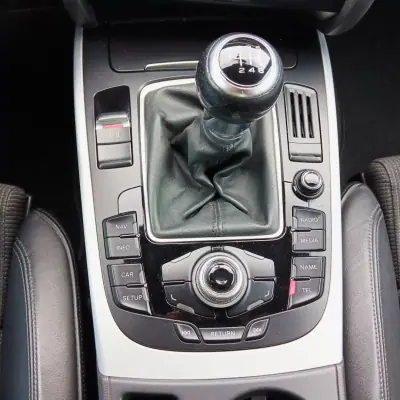 Audi A5 Sportback 2011 - 17500 EUR, 120459 km - AUTO.MOTO.pt - 120459km - foto 20 de 31