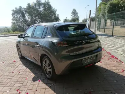 Peugeot 208 2022 - 13470 EUR, 55214 km - AUTO.MOTO.pt - 55214km - foto 17 de 20