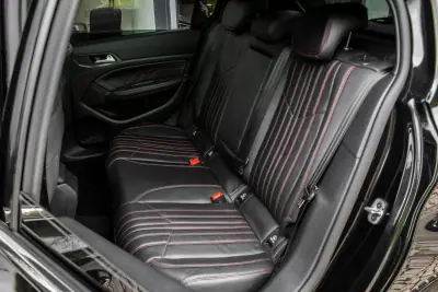 Peugeot 308 2020 - 17990 EUR, 142466 km - AUTO.MOTO.pt - 142466km - foto 30 de 45