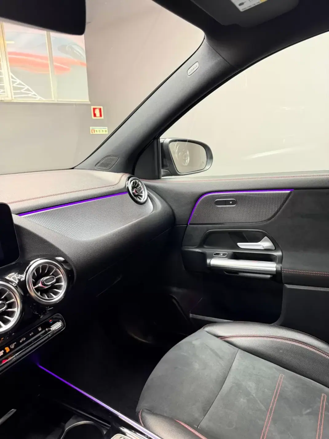 Mercedes-Benz EQA 2021 - 33250 EUR, 59700 km - AUTO.MOTO.pt - 59700km - foto 8 de 18