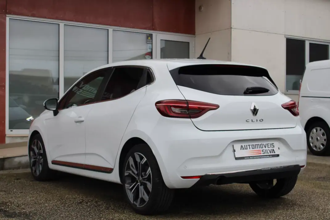 Renault Clio 2021 - 14990 EUR, 148000 km - AUTO.MOTO.pt - 148000km - foto 11 de 30
