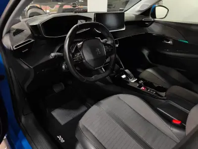 Peugeot 208 2019 - 14500 EUR, 90000 km - AUTO.MOTO.pt - 90000km - foto 26 de 60