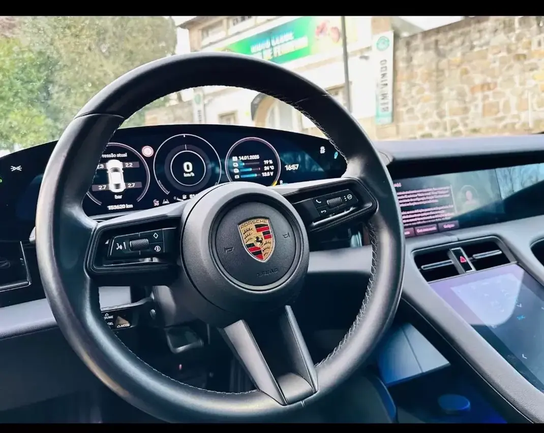 Porsche Taycan 2021 - 53499 EUR, 153620 km - AUTO.MOTO.pt - 153620km - foto 17 de 28