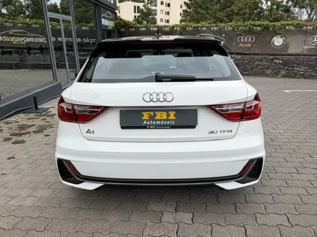 Audi A1 Sportback 2023 - 27900 EUR, 76460 km - 76460km - foto 8 de 12