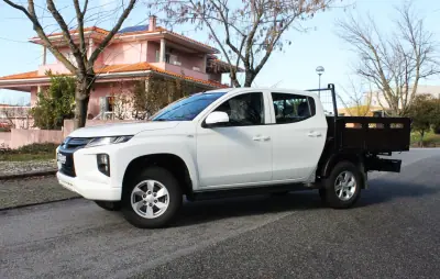 Mitsubishi L200 2022 - 33990 EUR, 13000 km - AUTO.MOTO.pt - 13000km - foto 12 de 35