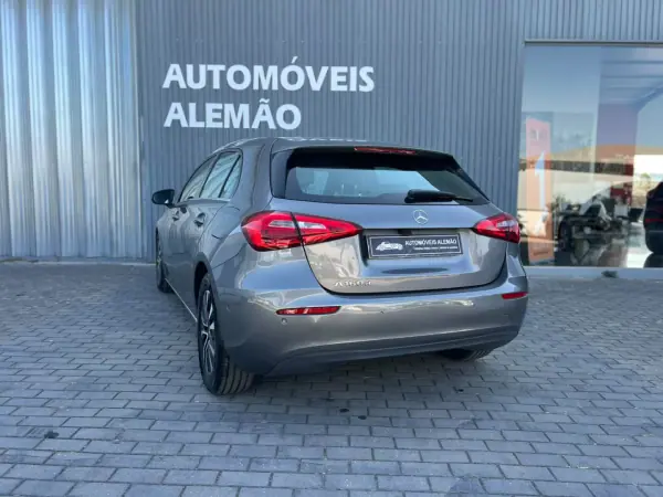 Mercedes-Benz A 160 2020 - 20500 EUR, 68518 km - AUTO.MOTO.pt - 68518km - foto 8 de 15