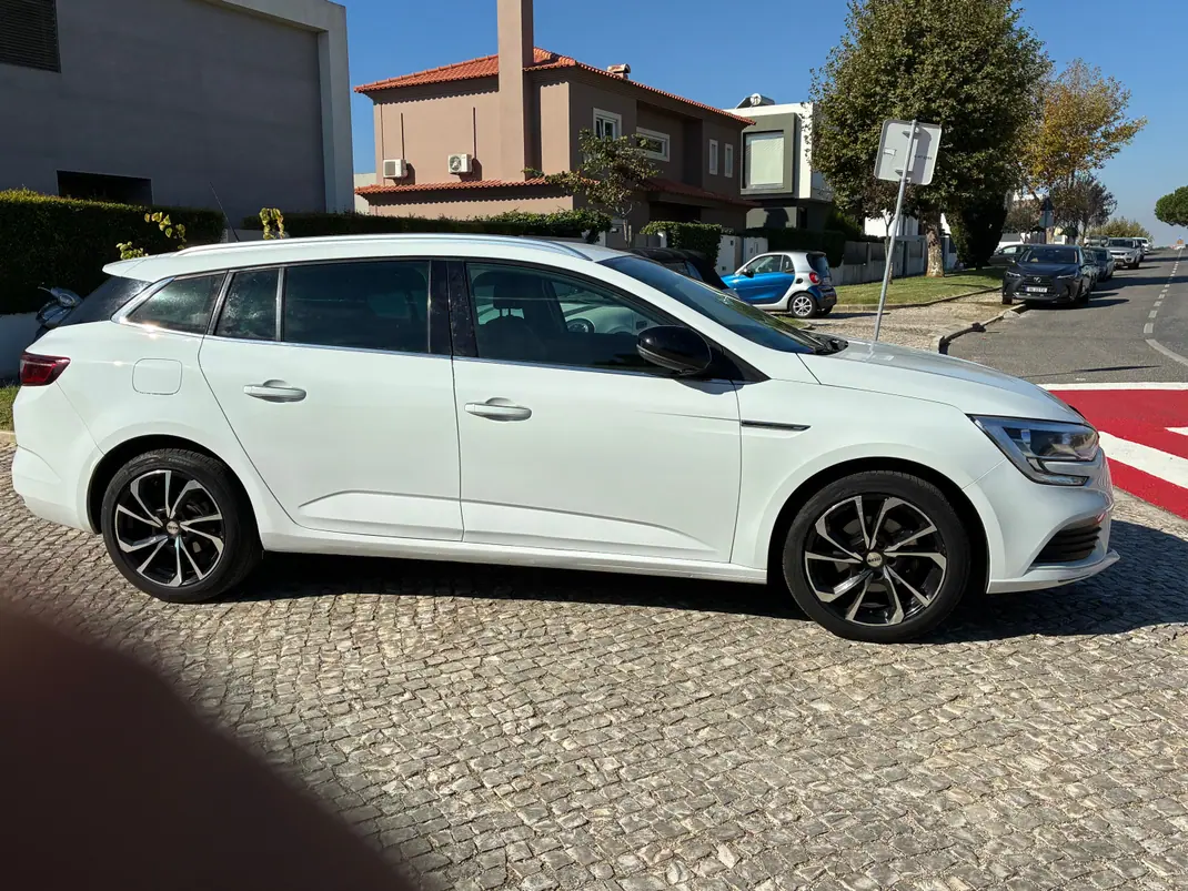Renault Mégane Sport Tourer 2019 - 9500 EUR, 239123 km - 239123km - foto 3 de 15