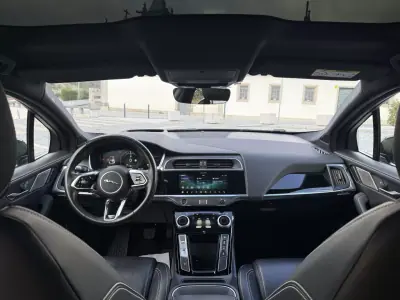 Jaguar I-Pace 2020 - 27990 EUR, 126000 km - AUTO.MOTO.pt - 126000km - foto 3 de 27