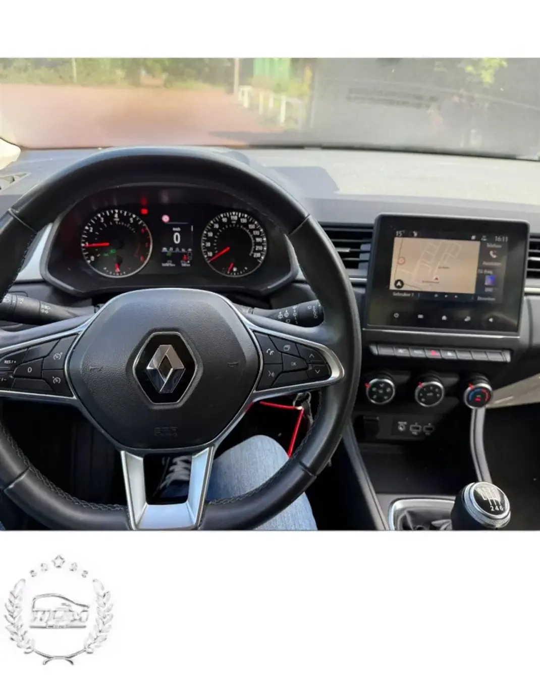 Renault Captur 2021 - 13990 EUR, 98000 km - AUTO.MOTO.pt - 98000km - foto 5 de 7