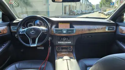 Mercedes-Benz CLS 250 2011 - 21500 EUR, 167559 km - AUTO.MOTO.pt - 167559km - foto 42 de 54