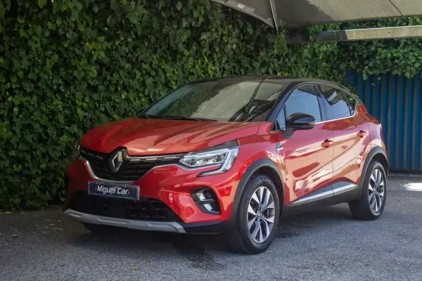 Renault Captur 2020 - 15900 EUR, 86000 km - AUTO.MOTO.pt - 86000km - foto 3 de 17