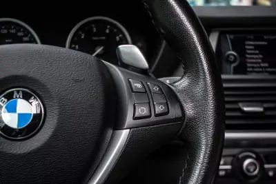 BMW X6 ActiveHybrid 2010 - 23990 EUR, 173745 km - AUTO.MOTO.pt - 173745km - foto 14 de 40