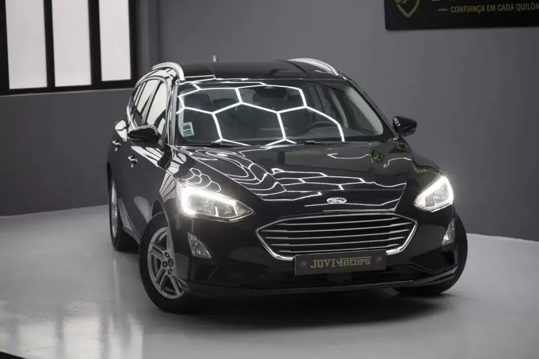 Ford Focus 2021 - 13850 EUR, 196506 km - AUTO.MOTO.pt - 196506km - foto 7 de 42