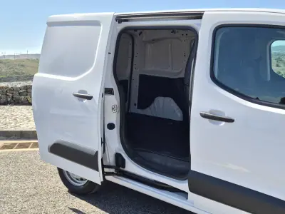 Toyota Proace 2023 - 17700 EUR, 42993 km - 42993km - foto 15 de 18