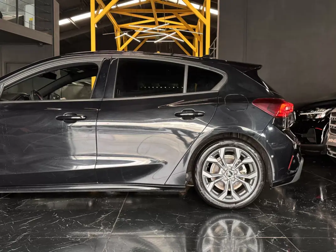 Ford Focus 2024 - 20990 EUR, 51400 km - AUTO.MOTO.pt - 51400km - foto 11 de 36