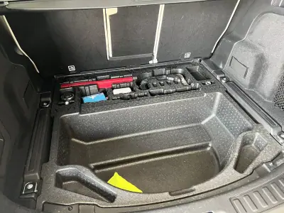 Land Rover Discovery Sport 2021 - 31800 EUR, 119616 km - AUTO.MOTO.pt - 119616km - foto 24 de 25