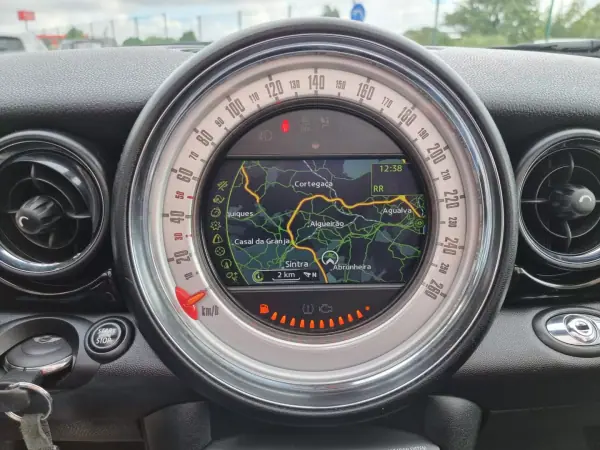 MINI Roadster 2012 - 14950 EUR, 117000 km - AUTO.MOTO.pt - 117000km - foto 15 de 30
