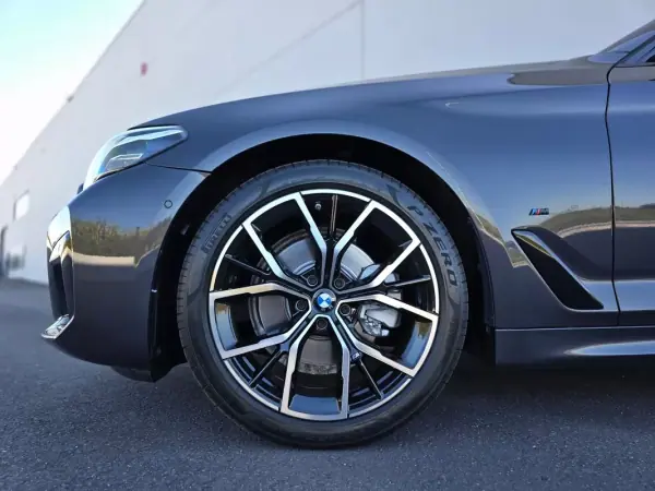 BMW 520 2021 - 35500 EUR, 95000 km - AUTO.MOTO.pt - 95000km - foto 13 de 34