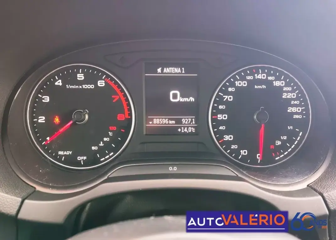 Audi A3 Sportback 2019 - 18950 EUR, 88596 km - AUTO.MOTO.pt - 88596km - foto 16 de 34