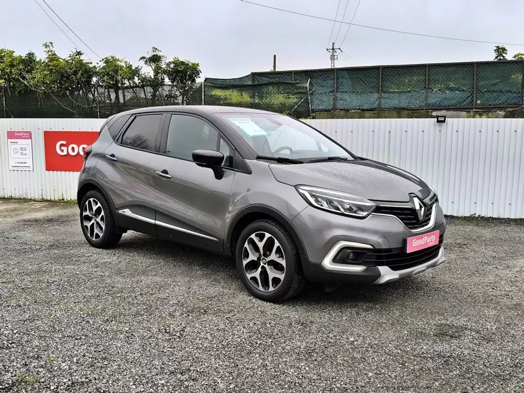 Renault Captur 2019 - 16900 EUR, 55740 km - AUTO.MOTO.pt - 55740km - foto 9 de 26
