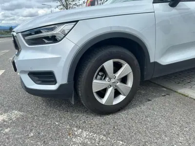 Volvo XC 40 2019 - 24900 EUR, 91623 km - AUTO.MOTO.pt - 91623km - foto 2 de 29
