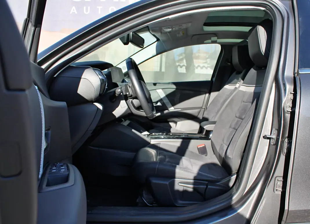 Citroën C4 2023 - 23900 EUR, 21085 km - AUTO.MOTO.pt - 21085km - foto 11 de 27