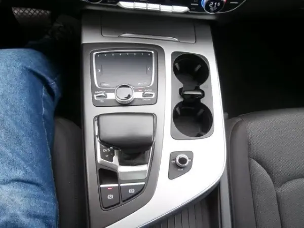 Audi Q7 2016 - 45000 EUR, 155902 km - AUTO.MOTO.pt - 155902km - foto 17 de 54