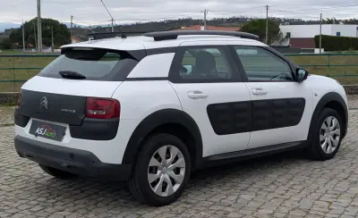 Citroën C4 Cactus 2015 - 8900 EUR, 186378 km - AUTO.MOTO.pt - 186378km - foto 7 de 24