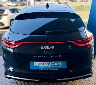 Kia ProCeed 2022 - 18950 EUR, 98000 km - 98000km - foto 10 de 26