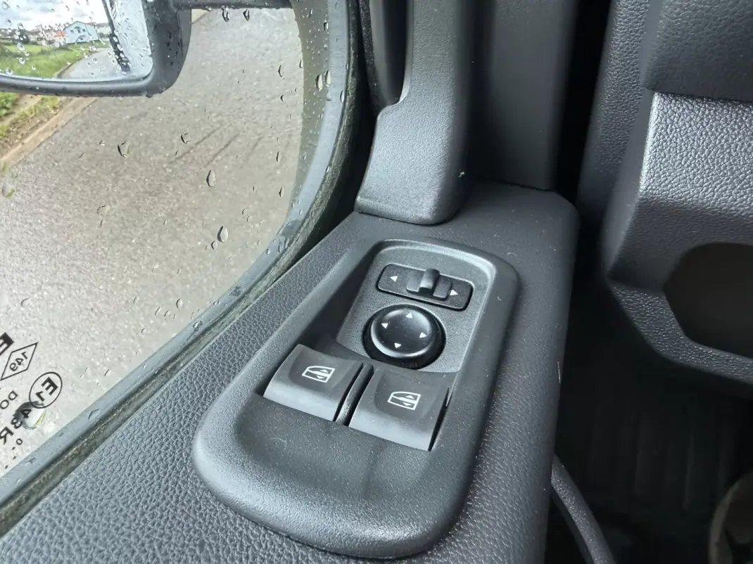 Renault Master 2.3 Dci L3 3.5T 135 cv C.Dupla 2021 - 26750 EUR, 84000 km - AUTO.MOTO.pt - 84000km - foto 16 de 31