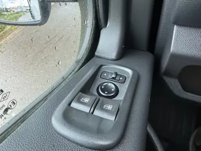 Renault Master 2.3 Dci L3 3.5T 135 cv C.Dupla 2021 - 26750 EUR, 84000 km - AUTO.MOTO.pt - 84000km - foto 16 de 31