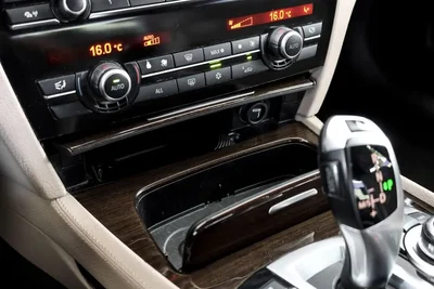 BMW 730 2011 - 25000 EUR, 172477 km - AUTO.MOTO.pt - 172477km - foto 15 de 26