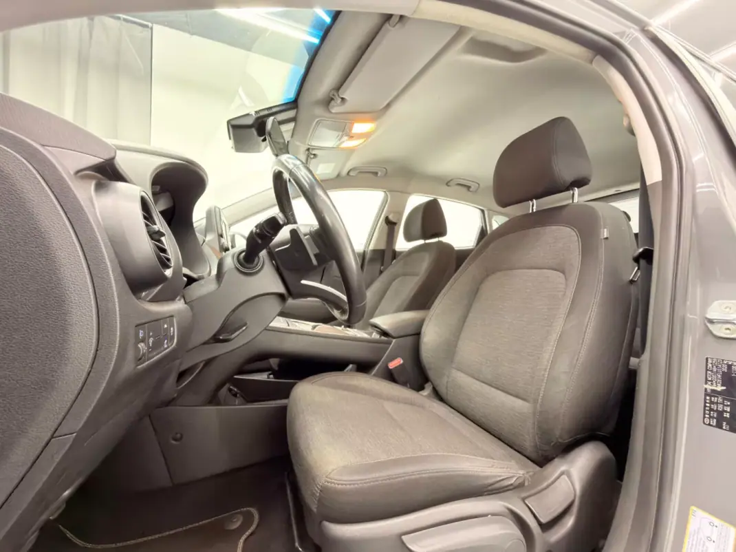 Hyundai Kauai 2020 - 16999 EUR, 95000 km - 95000km - foto 16 de 20
