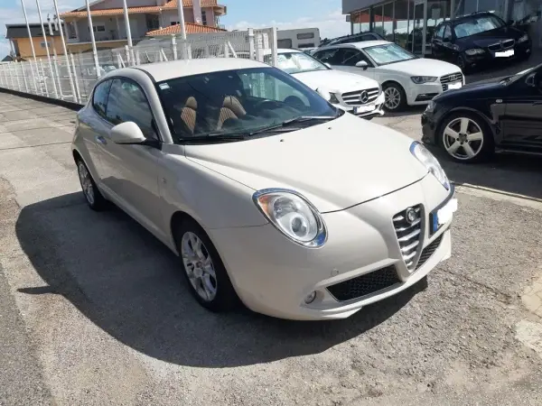 Alfa Romeo MiTo 2018 - 8000 EUR, 234180 km - AUTO.MOTO.pt - 234180km - foto 45 de 46