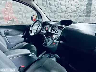 Renault Kangoo 1.5 dCi Confort S/S 2019 - 9990 EUR, 116502 km - AUTO.MOTO.pt - 116502km - foto 25 de 30