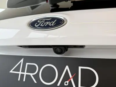 Ford Fiesta 2018 - 12500 EUR, 146800 km - AUTO.MOTO.pt - 146800km - foto 73 de 78