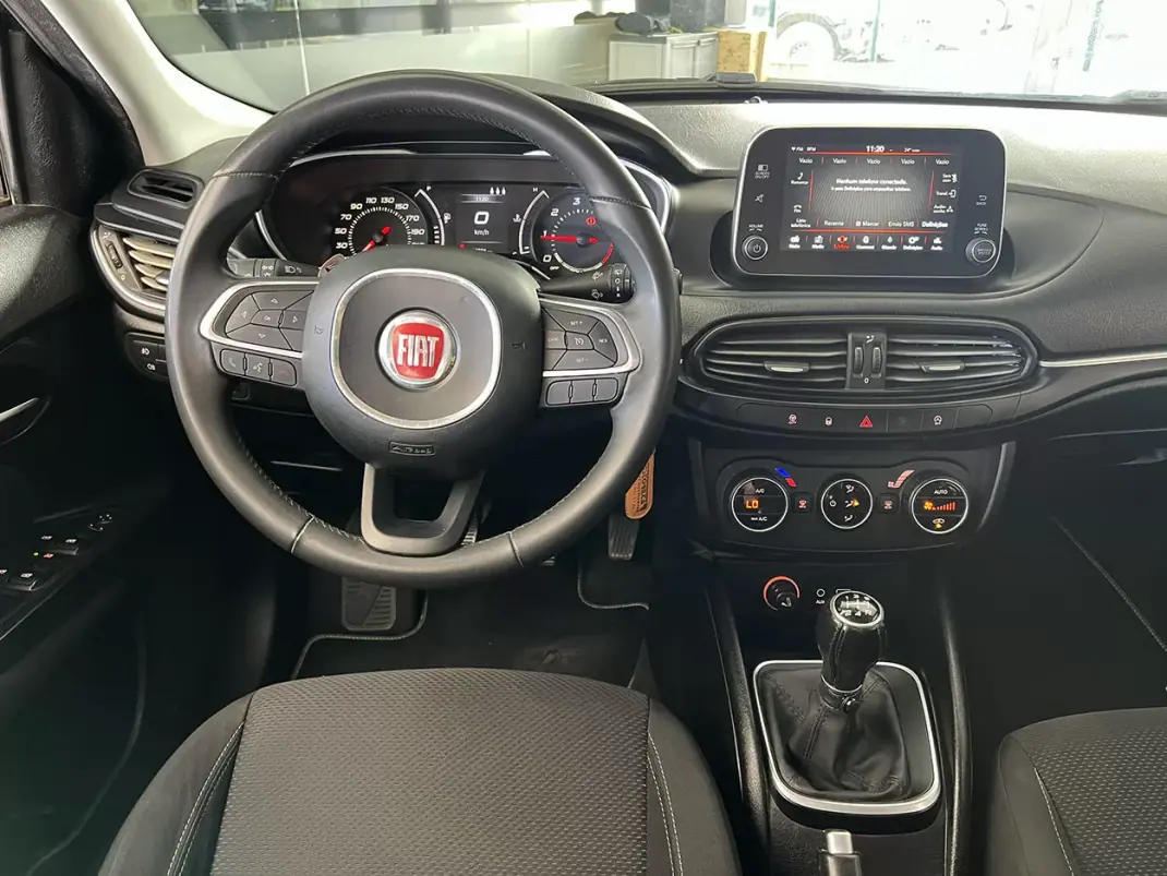 Fiat Tipo Station Wagon 2017 - 10900 EUR, 89825 km - AUTO.MOTO.pt - 89825km - foto 9 de 23