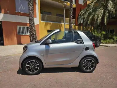 Smart Fortwo Cabrio 2016 - 10780 EUR, 139000 km - AUTO.MOTO.pt - 139000km - foto 4 de 17